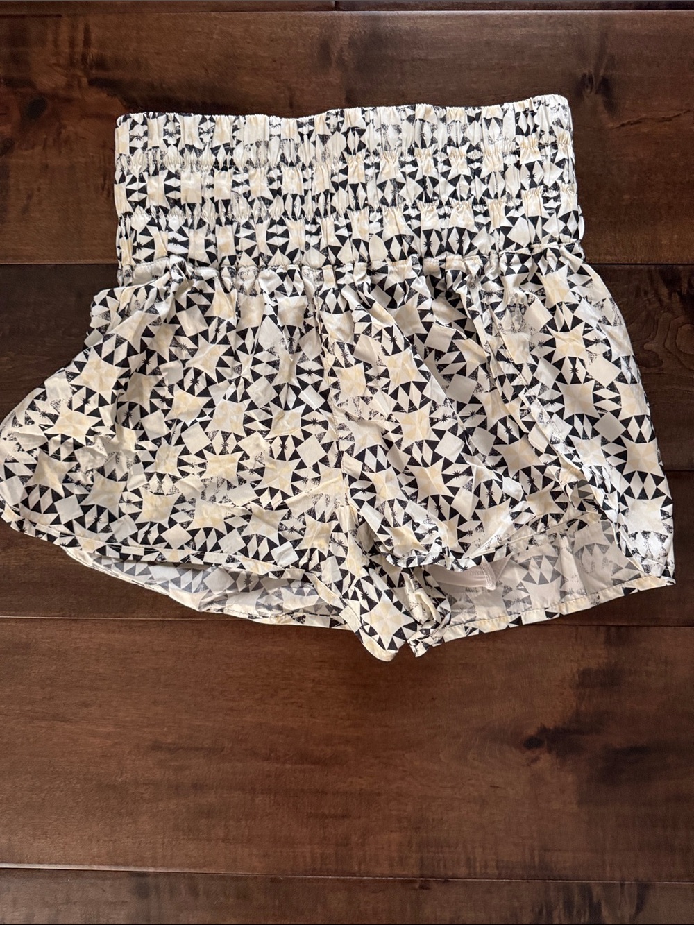 NWOT FP Movement Smocked Waist Geo Print Women's Shorts - Cream & Black